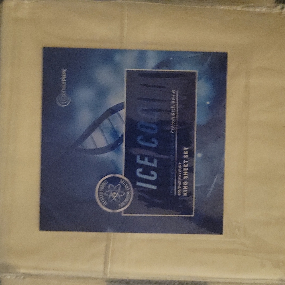 Technologically Advanced Temp control sheet set - Picture 6 of 6